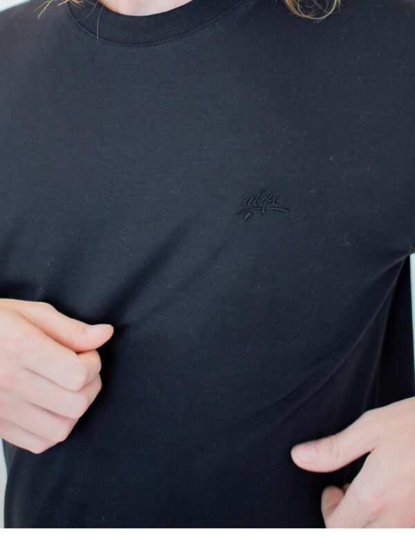 CAMISETA ULIFE PRETA - LOGO BORDADA - Imagem 3