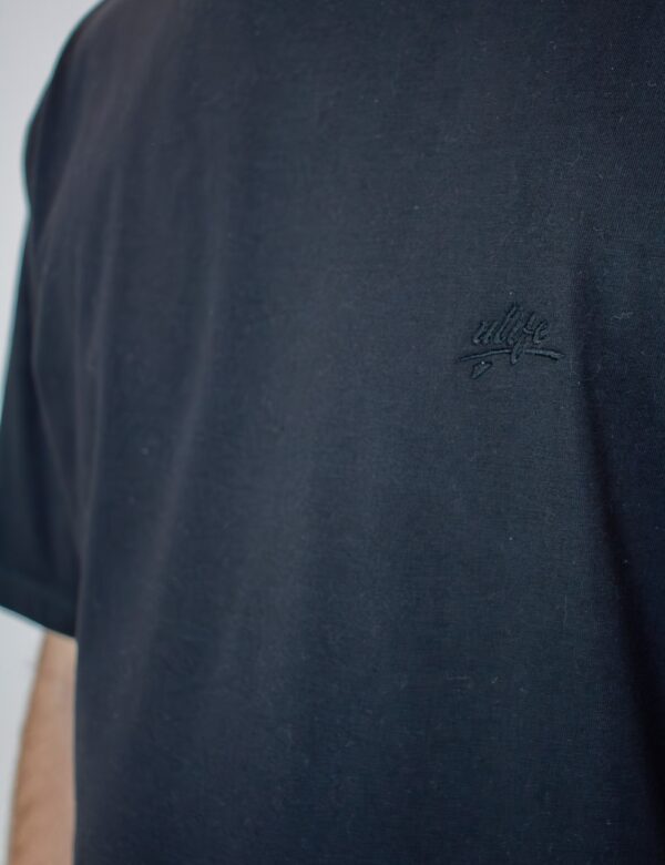 CAMISETA ULIFE PRETA - LOGO BORDADA - Imagem 2
